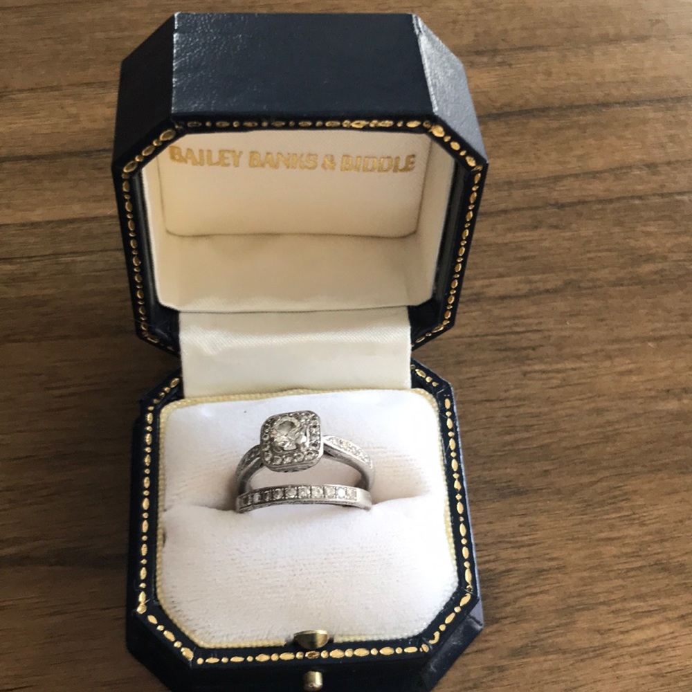 Bailey, Banks & Biddle Platinum Wedding Ring Set